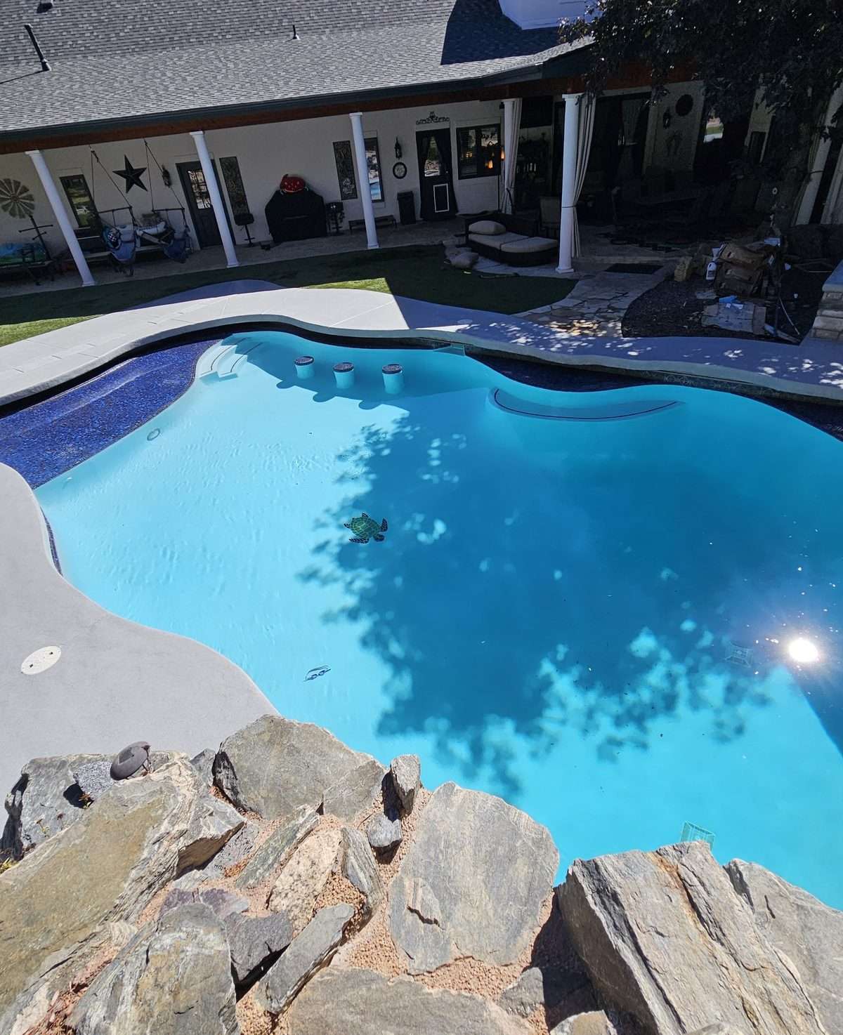 Pool deck concrete coating by EvrStep